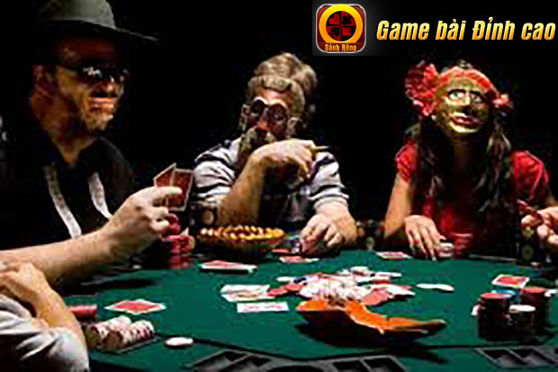 Những khác biệt ít ai biết về đánh bài Poker online và thực tế