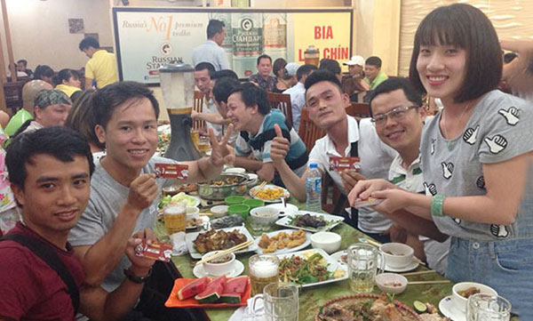 Offline tri ân khách hàng tại Hà Nội - Thấm nồng tình huynh đệ